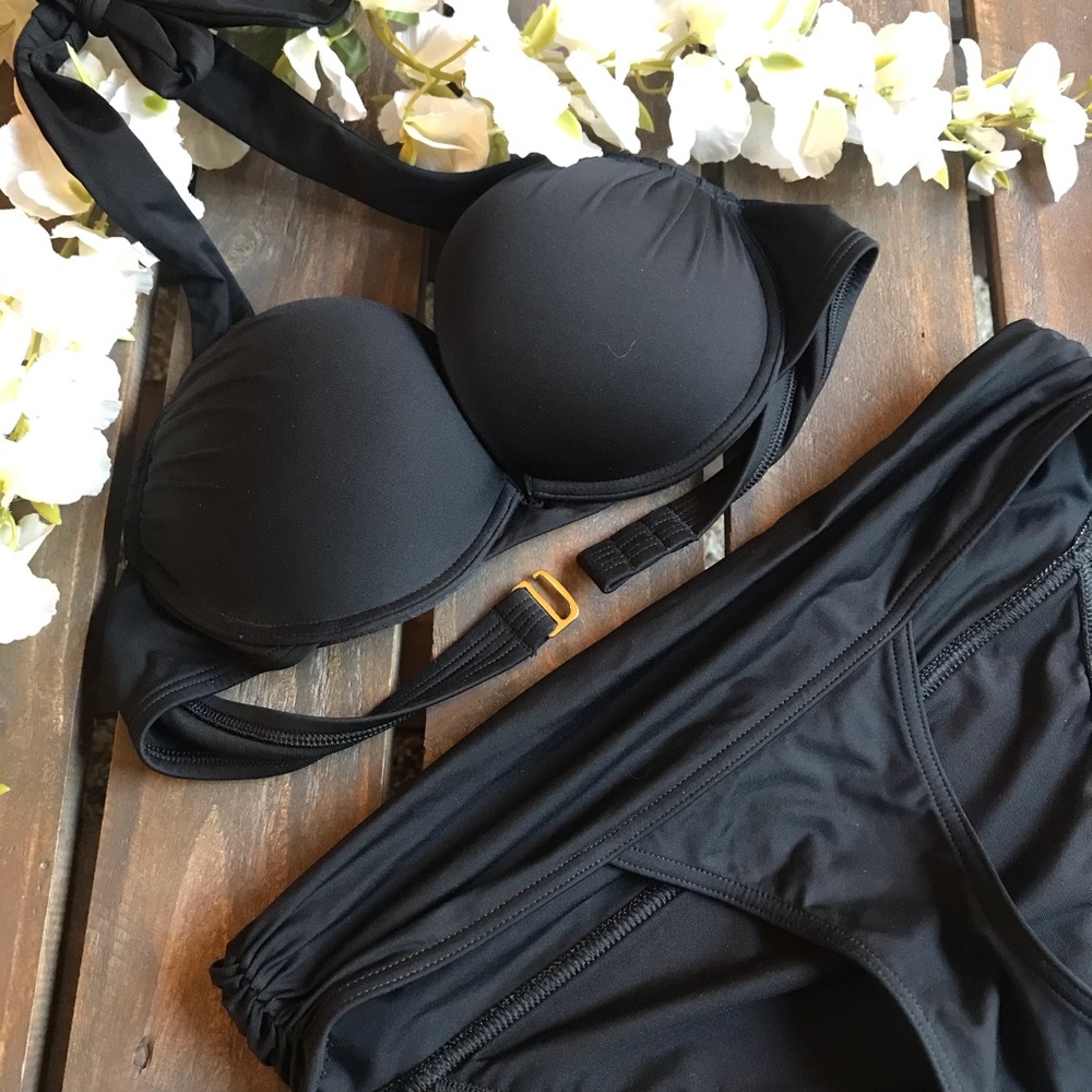 Victoria’s Secret Bombshell Bikini